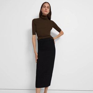 Theory Ribbed Pencil Skirt in Crepe Knit, Size L, Black